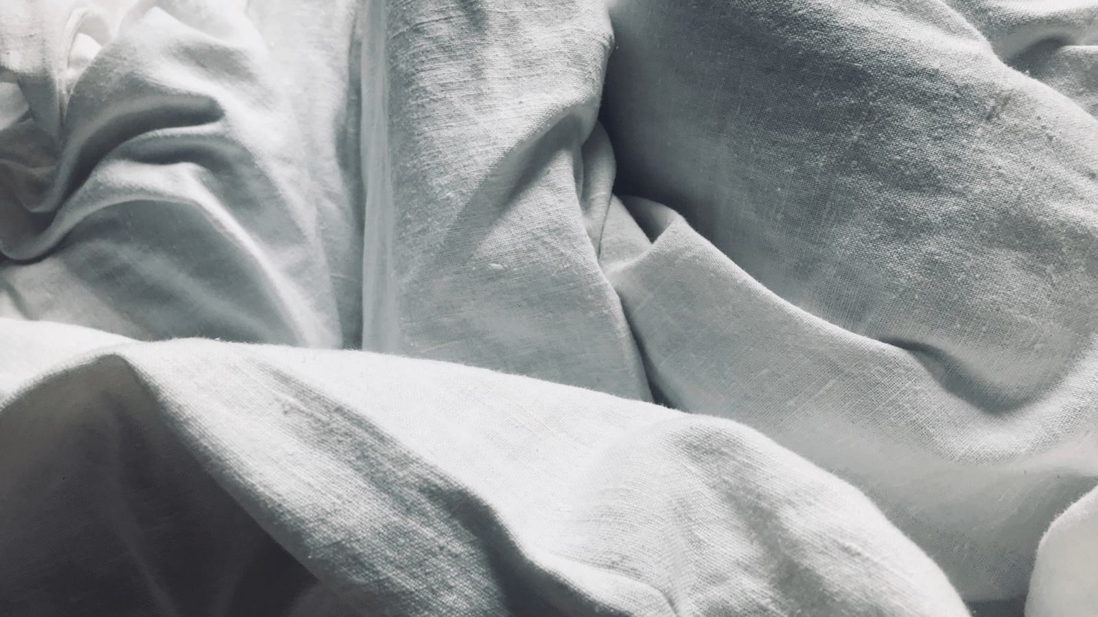 Do You Need A Top Sheet? Bedding’s Biggest Question Answered Linenly